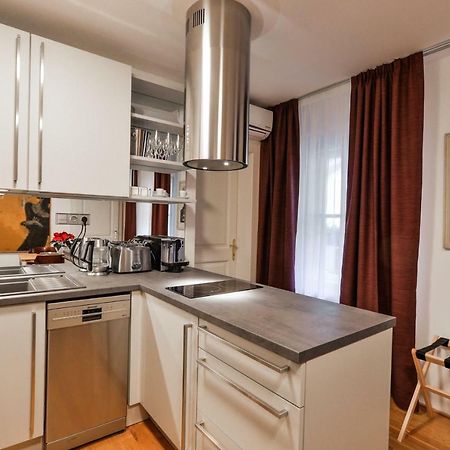 Romantic Apartment Prague Near Charles Bridge Екстериор снимка